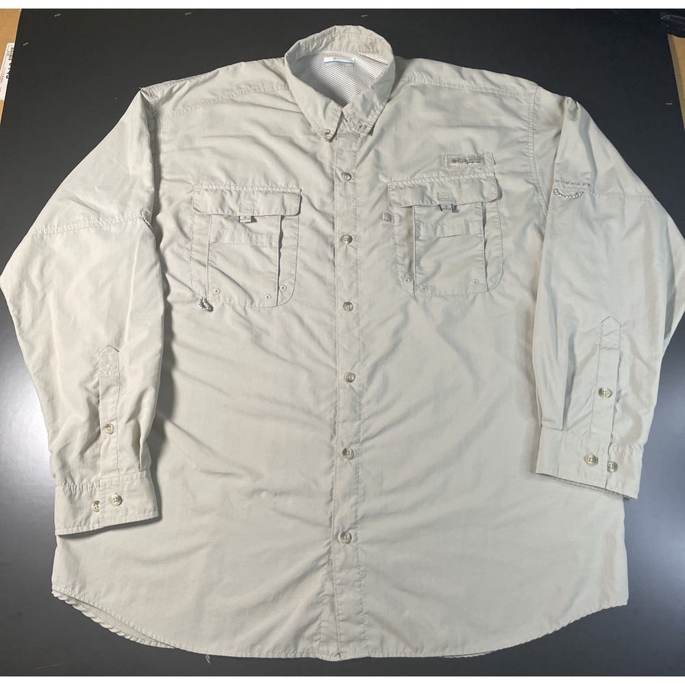 Columbia Men's Long Sleeve Fishing Shirt in Light Khaki